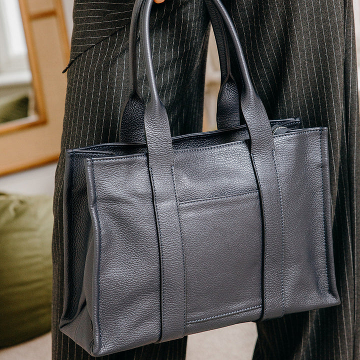 Brompton Italian Pebbled Leather Large Tote Bag | Navy