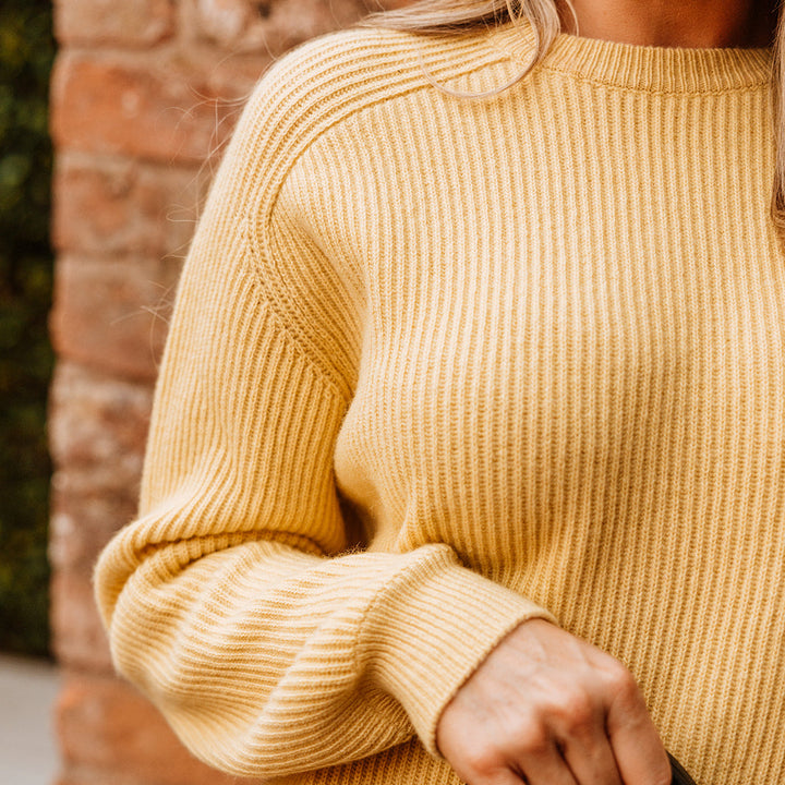 Chelsea Crew Neck Cashmere Ribbed Sweater | Lemon Yellow