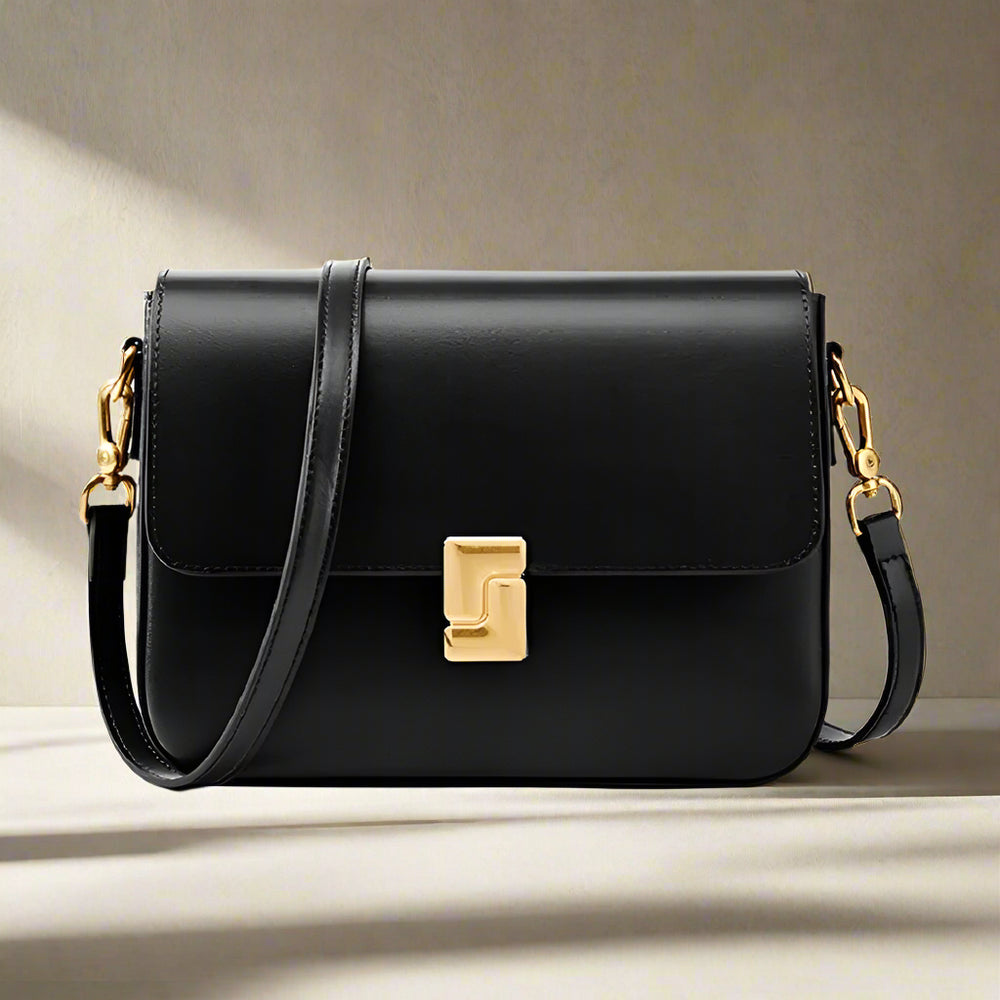 Sydney Box Style Leather Shoulder Bag. Black