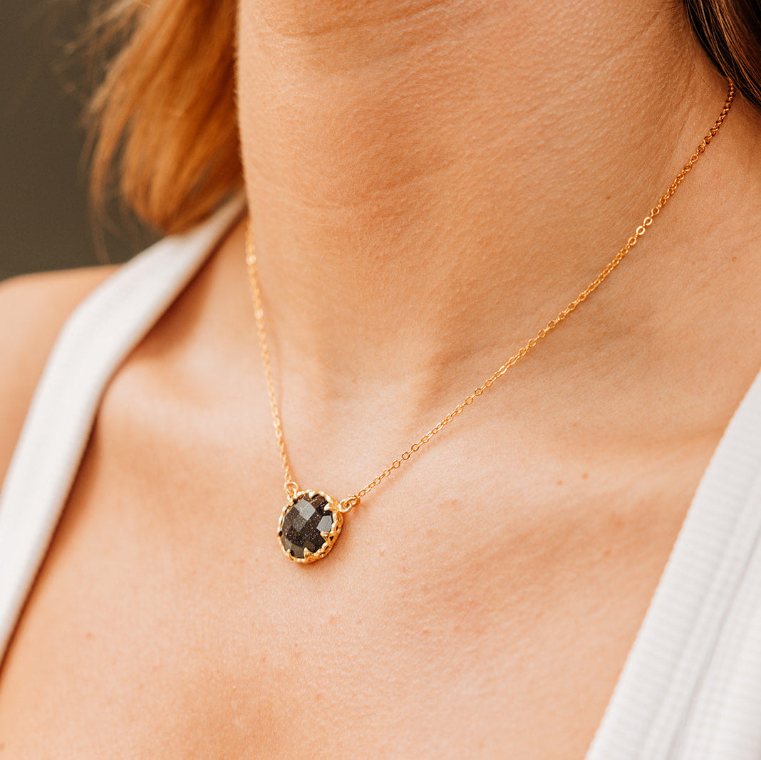 Tessa Small Navy Stone Necklace | Gold
