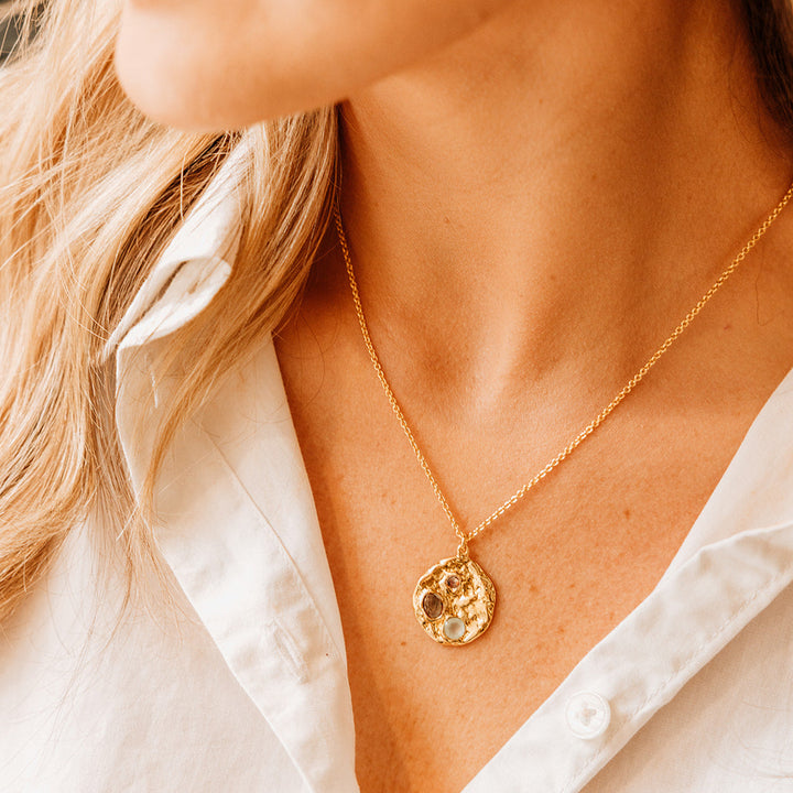 Textured Gemstone Coin Pendant | Gold