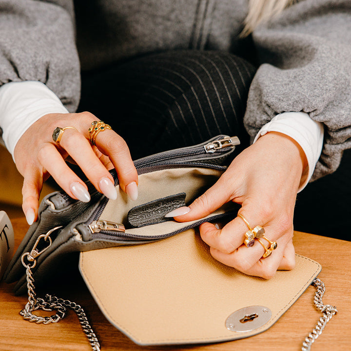 Marylebone Italian Leather Large Wallet on Chain | Navy