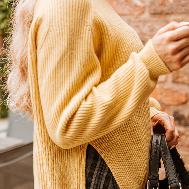 Chelsea Crew Neck Cashmere Ribbed Sweater | Lemon Yellow