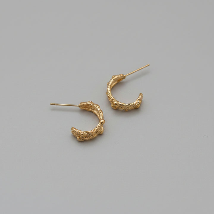 Shay Molten Effect Small Double Hoop Earrings | Gold